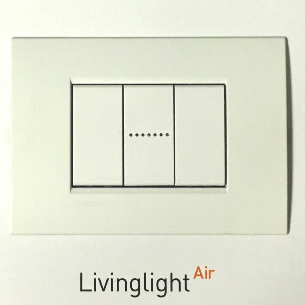 Bticino Livinglight Air Bianco Puro LNC4803BN Placca 3 posti