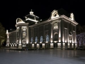 led-Linea-Light-per-il-Museo-di-Riga-300x225