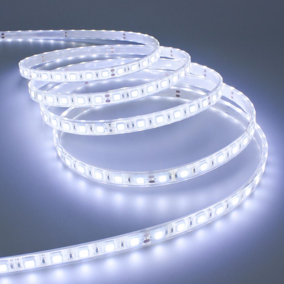 Segui i nostri consigli su come illuminare la tua stanza con la ... Strisce led per illuminare una stanza