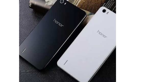 Huawei annuncia Honor 6C: 32 GB di memoria, 3 GB di RAM e corpo in metallo