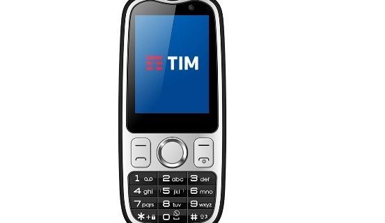 TIM Easy 4G: il telefono ideale per chi vuole Whatsapp ma odia il touch