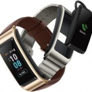 Display a colori per il nuovo Huawei Talkband B5, il fitness tracker che diventa cuffia Bluetooth