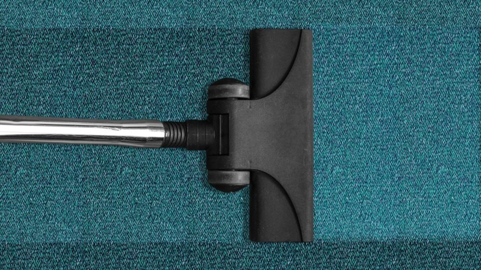 Aspirapolvere o scopa elettrica: quale scegliere?