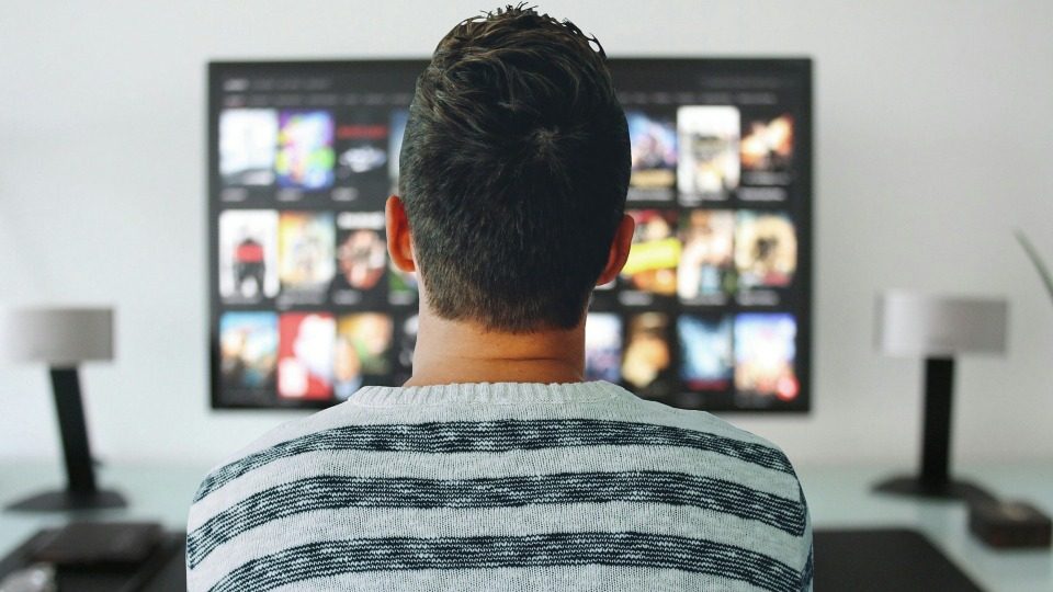 Netflix su Sky: come vedere e quanto costa